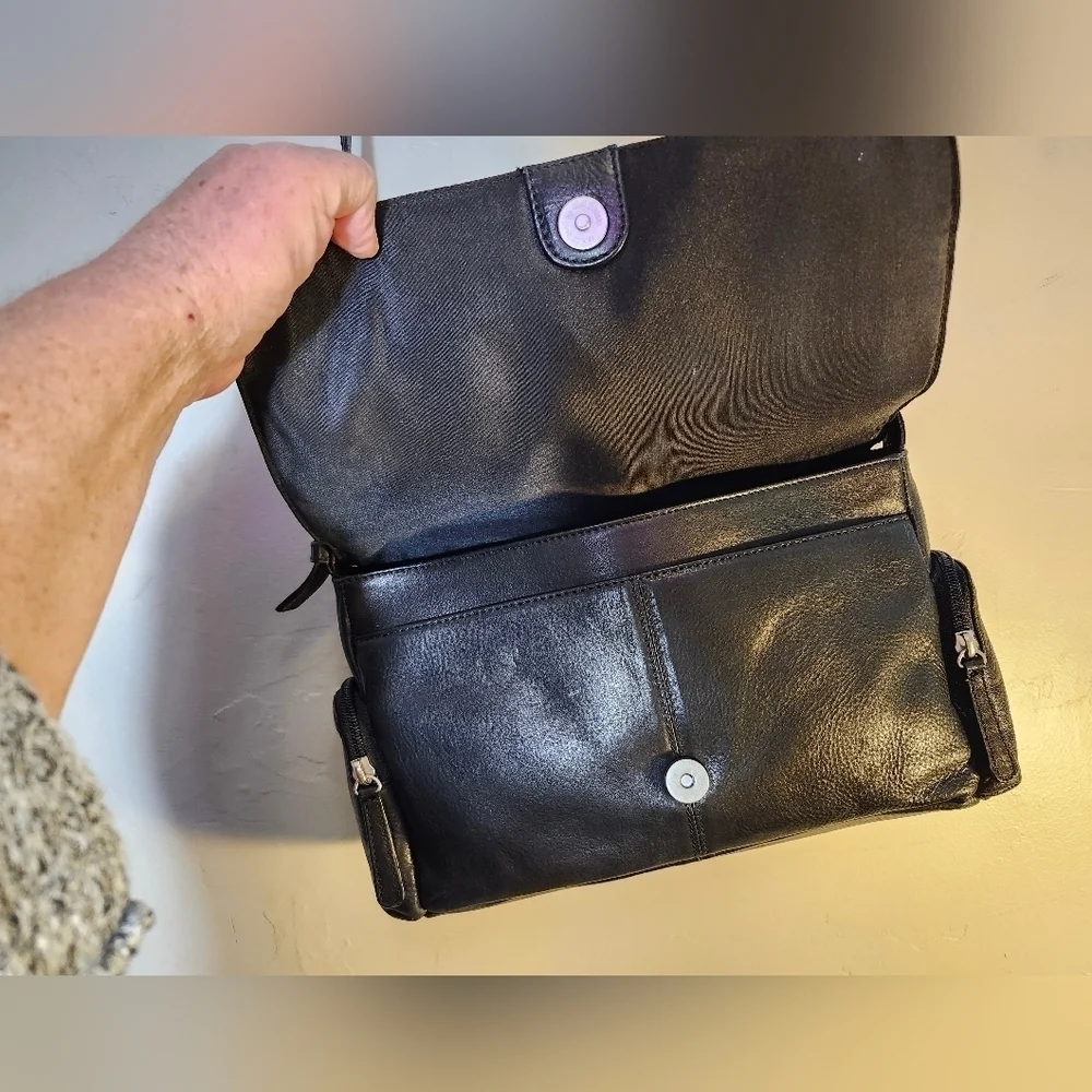 Stone Mountain Black Leather Shoulder Bag